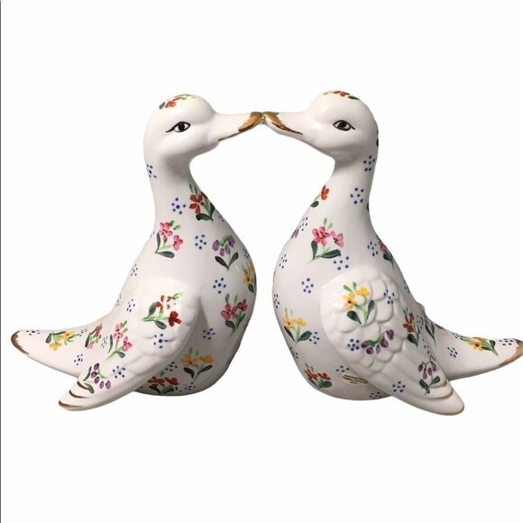 Vtg Porcelain Hand-painted Flower Ducks Figures 2 - Picture 1 of 12